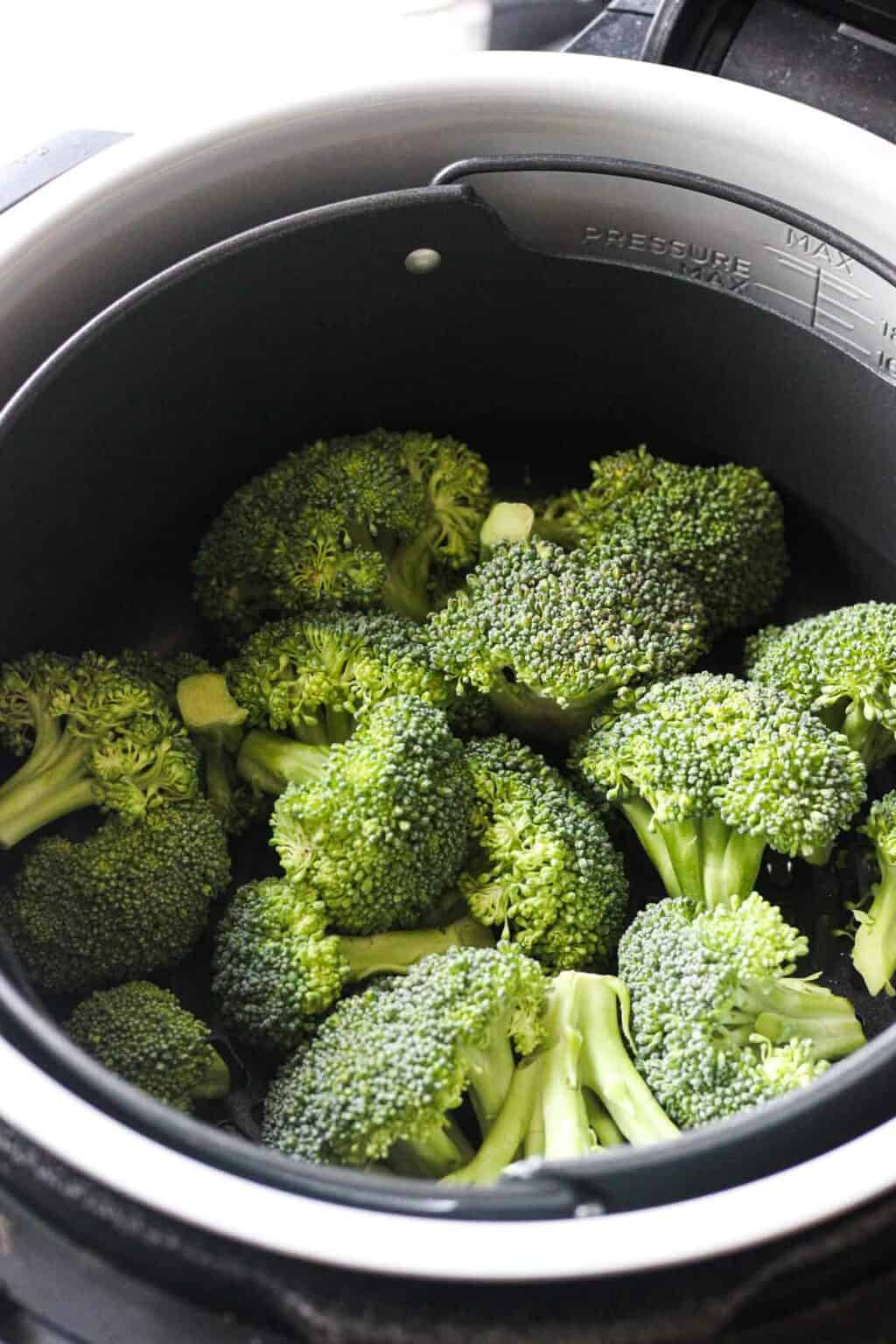 Ninja Foodi steamed broccoli (from fresh or frozen) The Top Meal