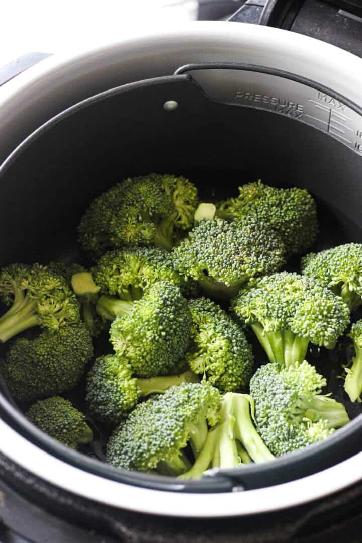 Ninja Foodi steamed broccoli (from fresh or frozen) The Top Meal