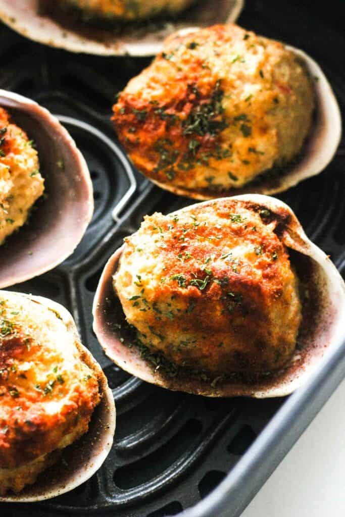 EASY DELICIOUS STUFFED CLAMS