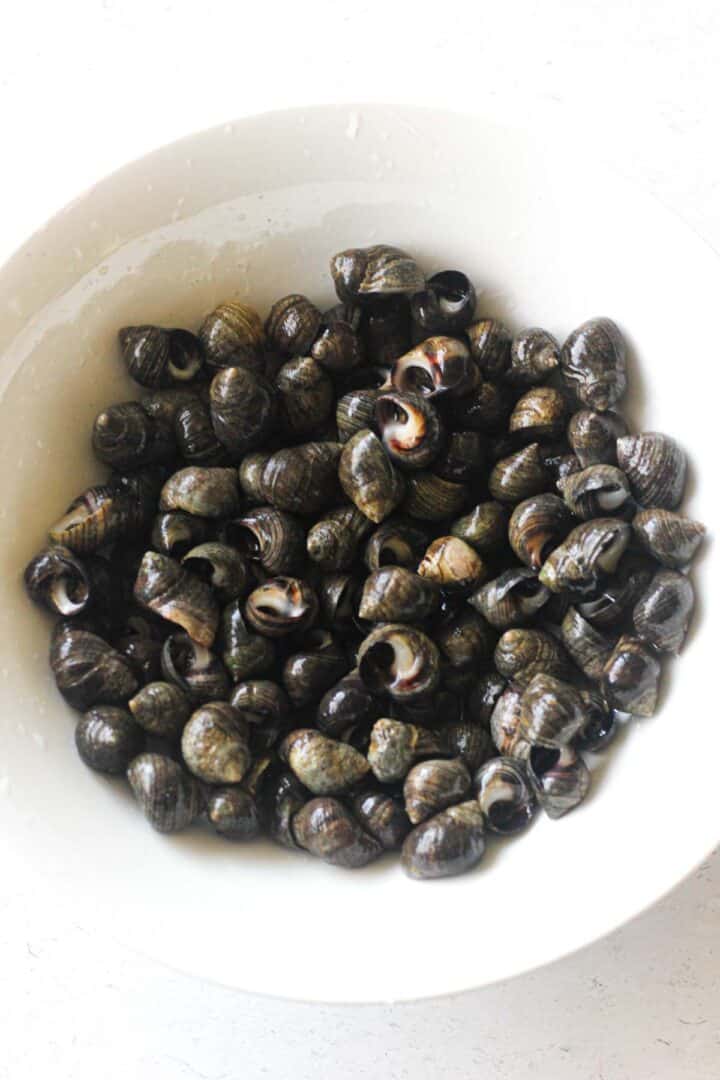 How to Cook Periwinkles with Garlic and Wine - The Top Meal