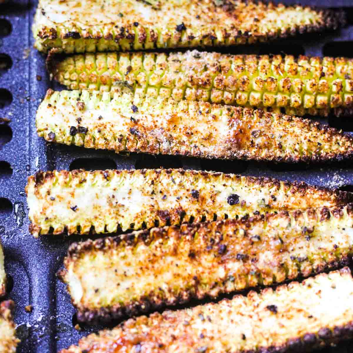 cooked air fryer baby corn with seasoning