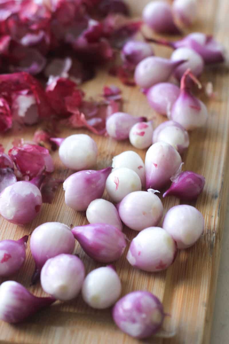 peeled pearl onions