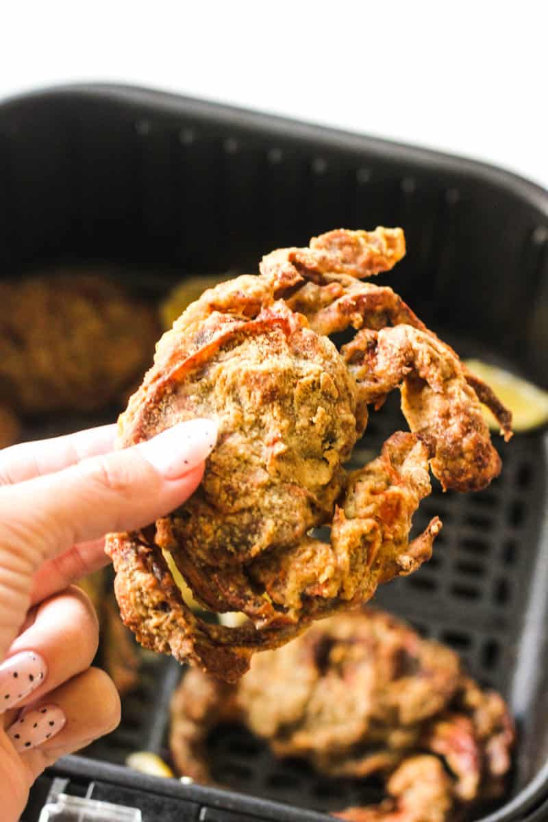 air fryer soft shell crab in hand