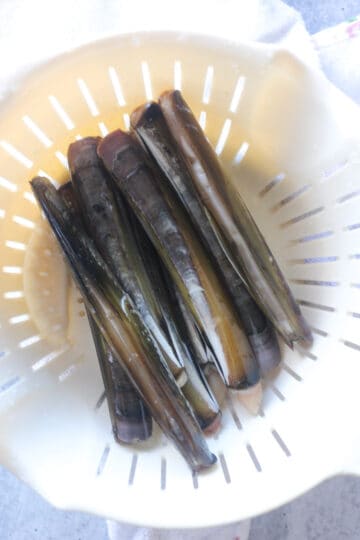 EASY Sauteed razor clams Spanish style - The Top Meal