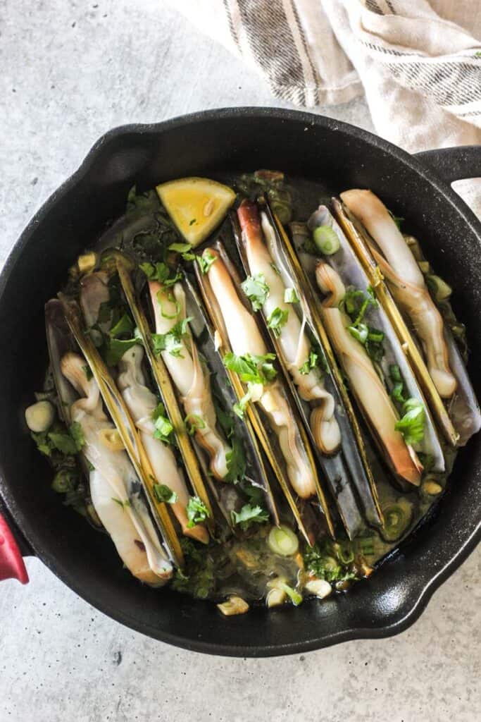 EASY Sauteed razor clams Spanish style The Top Meal