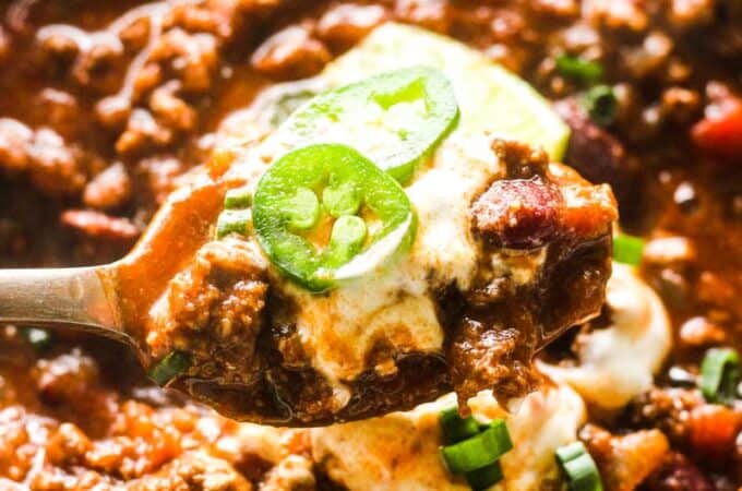 elk chili with lemon and sour cream