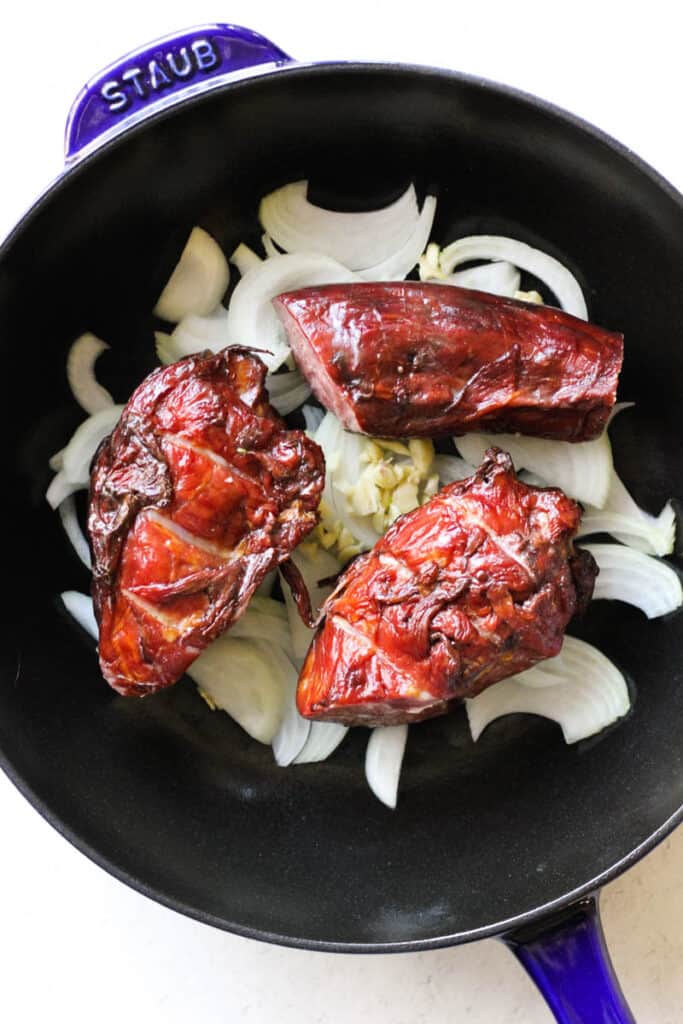 How to Cook Smoked Turkey Necks on the Stove - The Top Meal