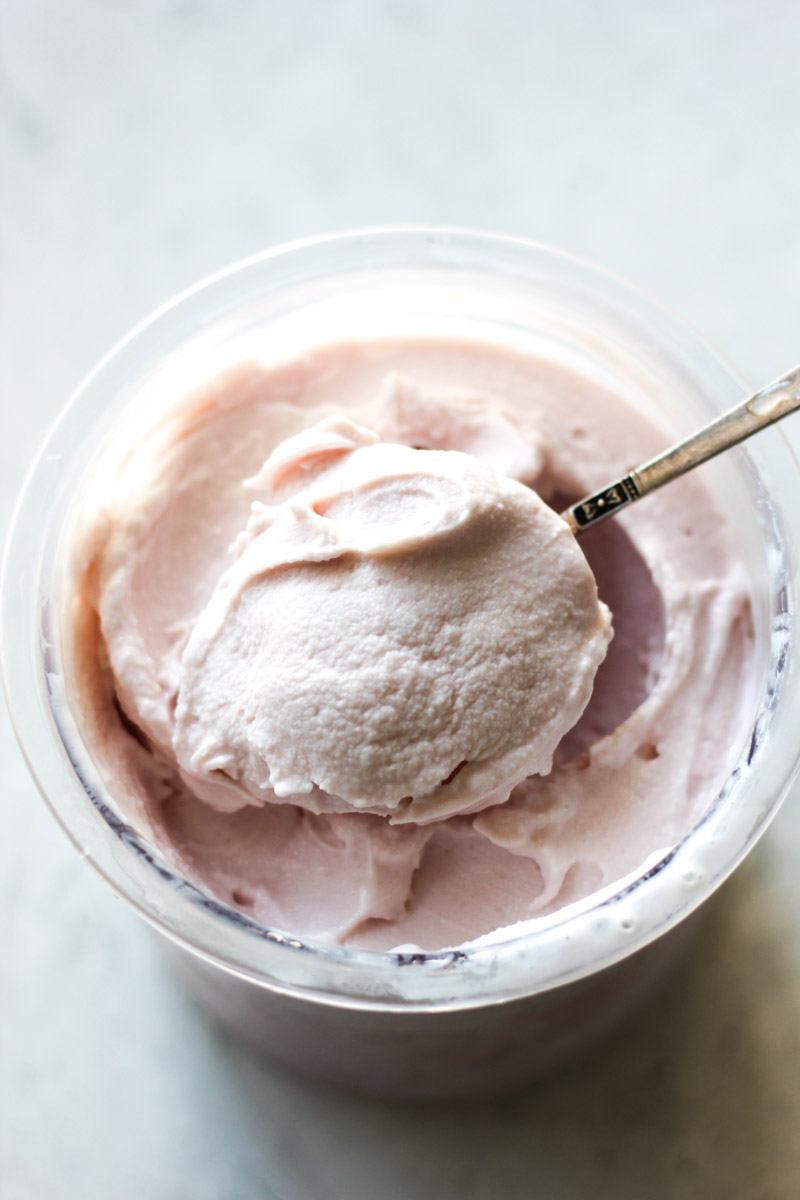ninja creami frozen yogurt in the pint