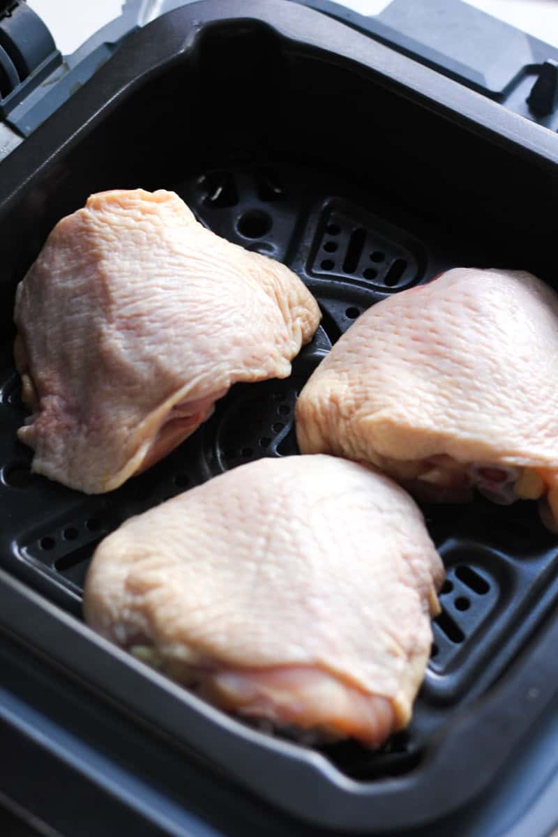 raw chicken thighs in ninja speedi air fryer