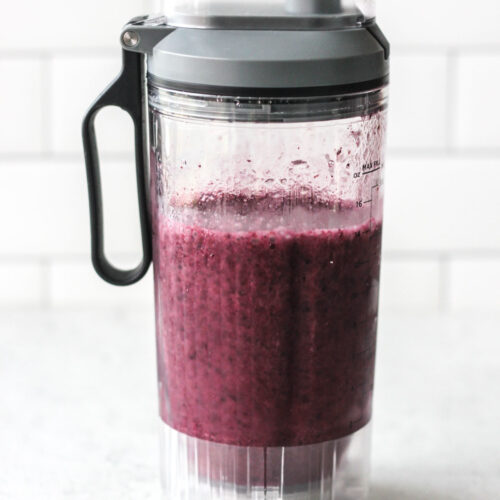 ninja blast portable blender blueberry smoothie